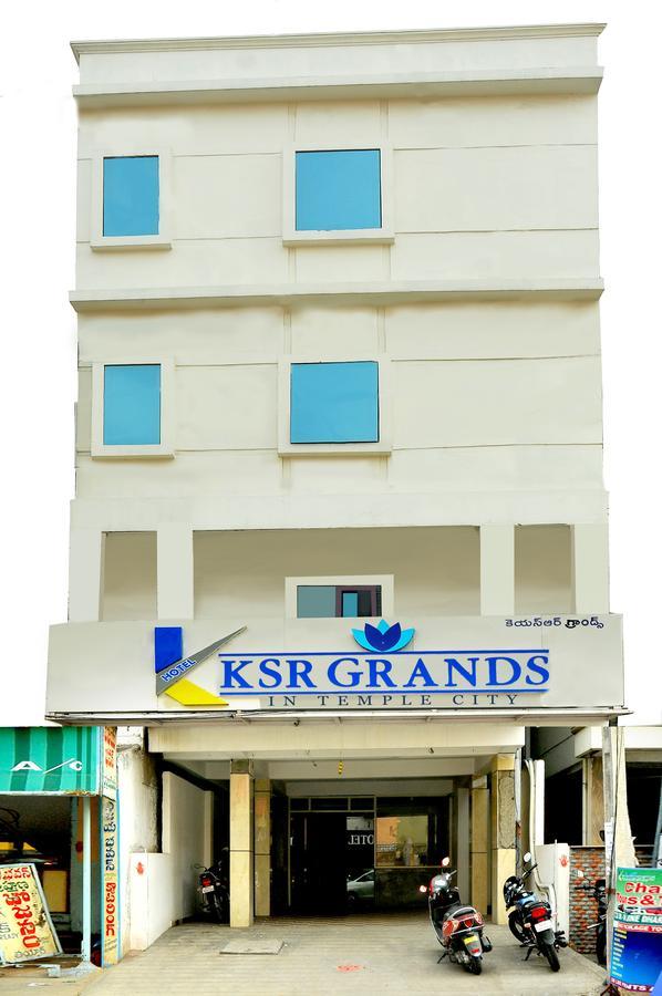Ksr Grands Hotel Tirupati Exterior photo