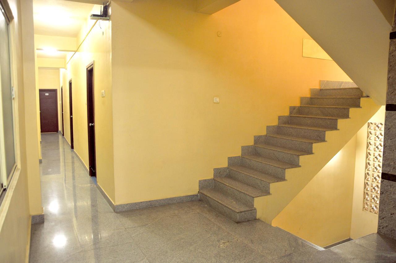 Ksr Grands Hotel Tirupati Exterior photo